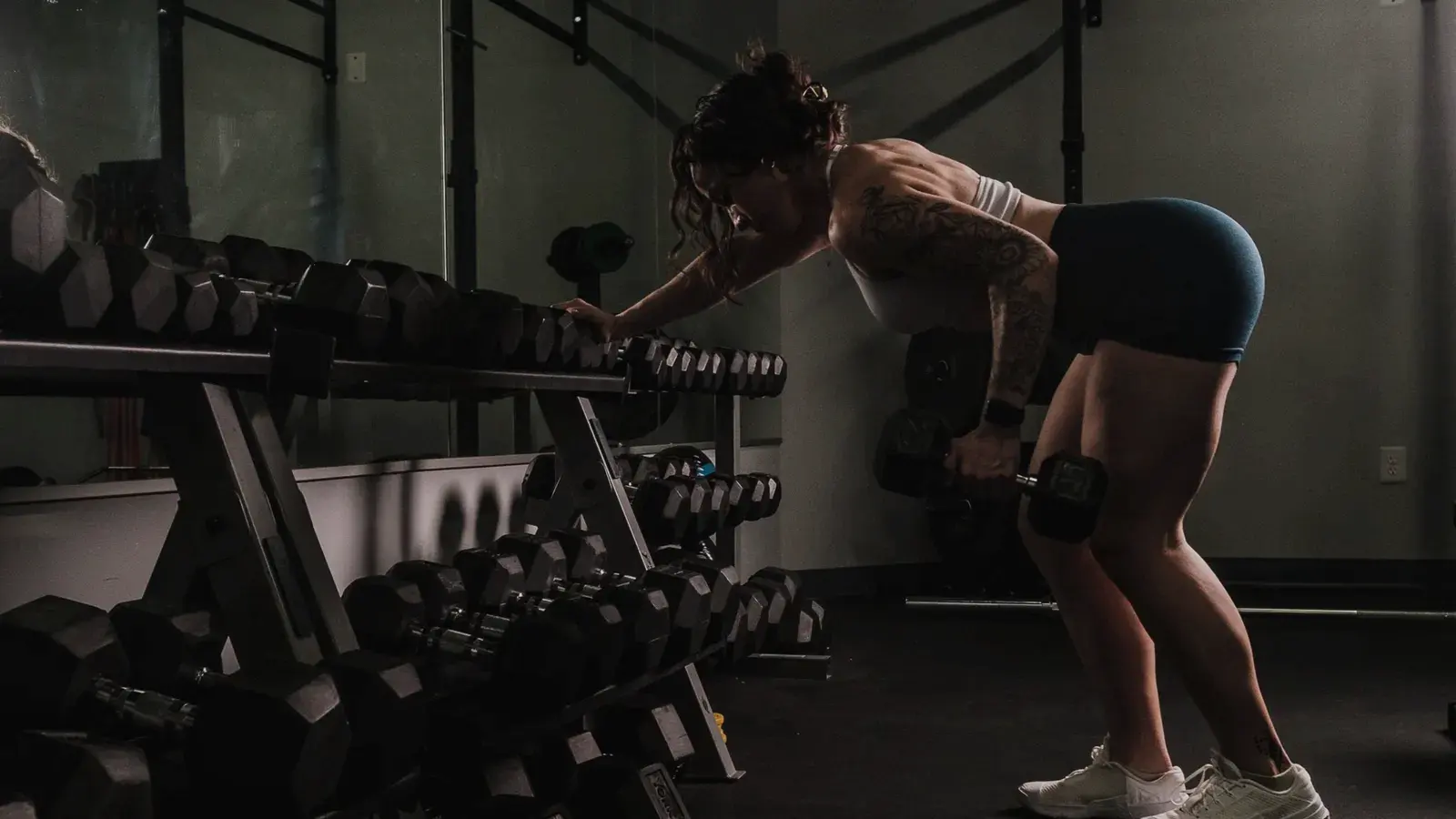 Loading a dumbbell before a set